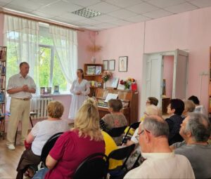 «И долго буду тем любезен я народу, что чувства добрые я лирой пробуждал»…